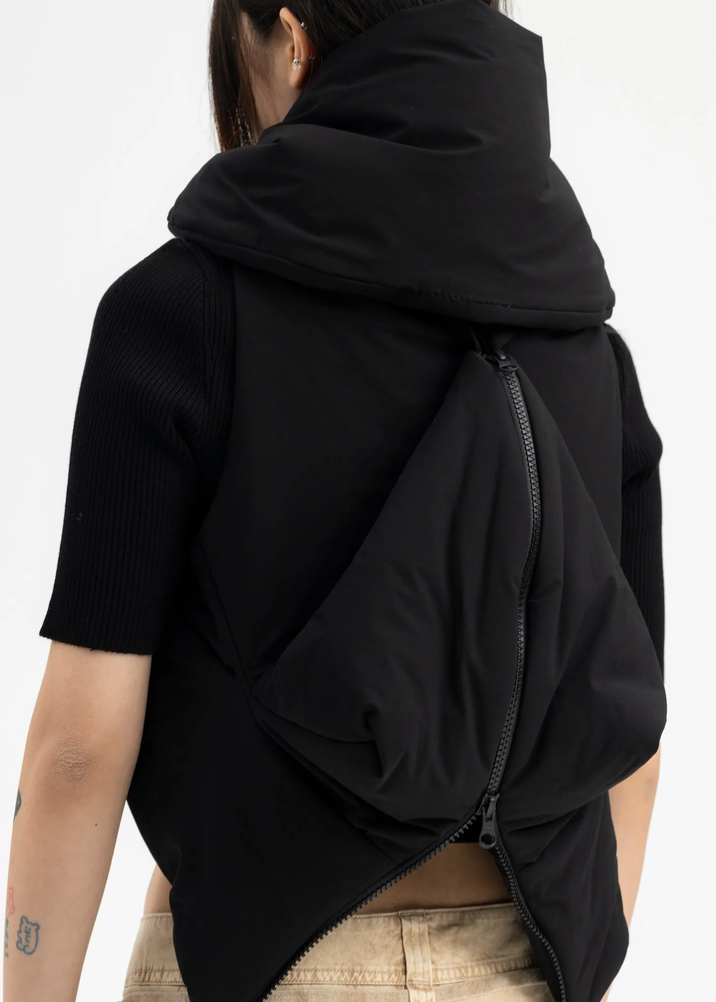 BLACK ORIGAMI BAG VEST