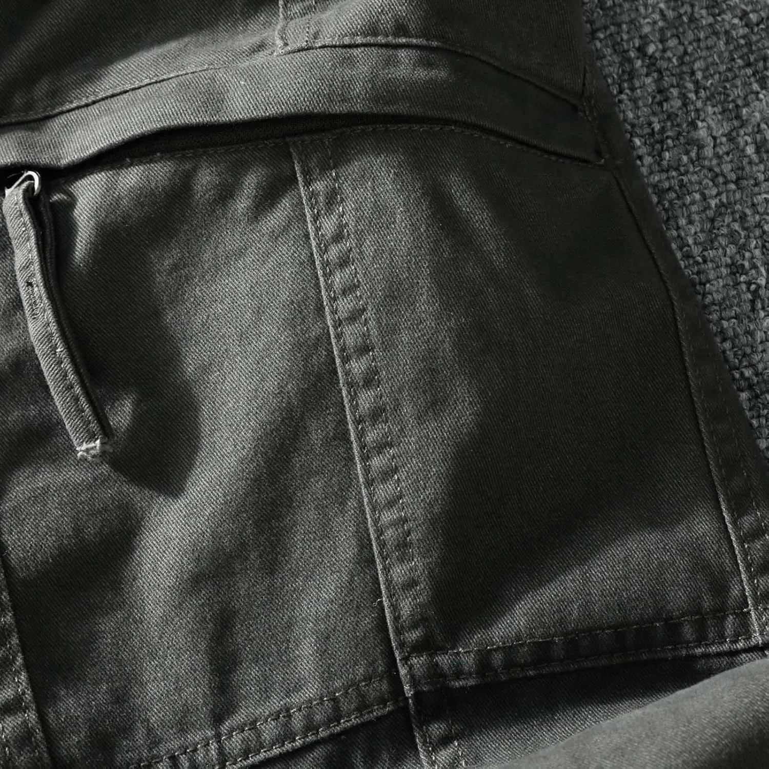 Cargo Pants for Men Relaxed Fit Sweatpants Slim Fit Workout Training Thigh Mesh Gym Jogger Pants with Zipper Pockets
