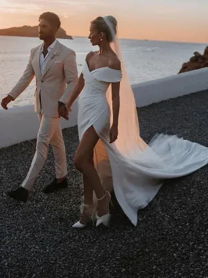 Luolandi Sheath/Column Stretch Crepe Ruched Off-the-Shoulder Sleeveless Chapel Train Wedding Dresses With Slit Without Wedding Veil