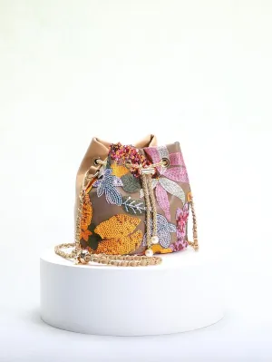 New Chinese style bucket bag Women's new heavy craft mesh embroidery flower sequin chain crossbody bag.