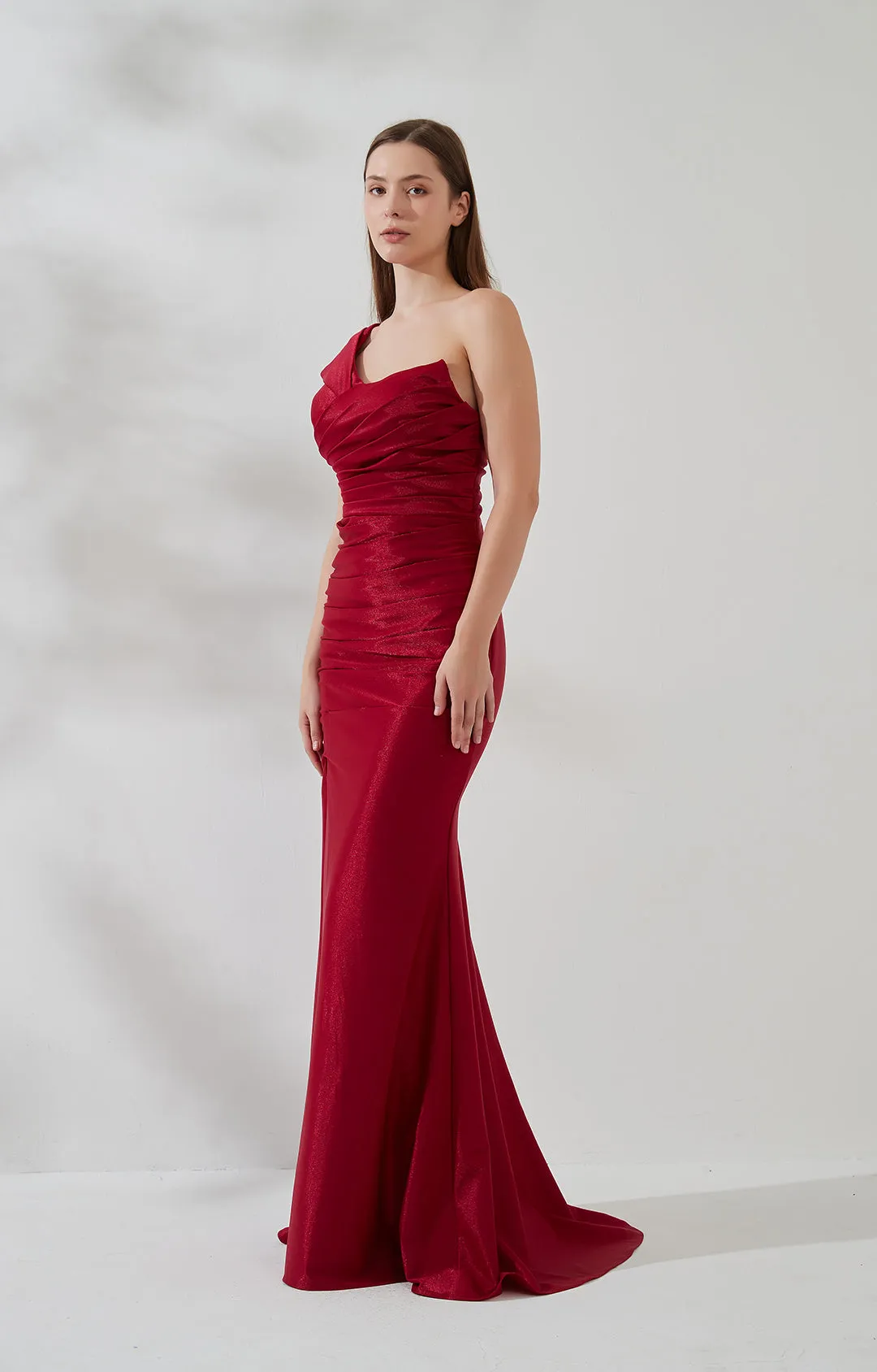 One-shoulder Stretchy Pleated Side Split Zipper Evening Dress