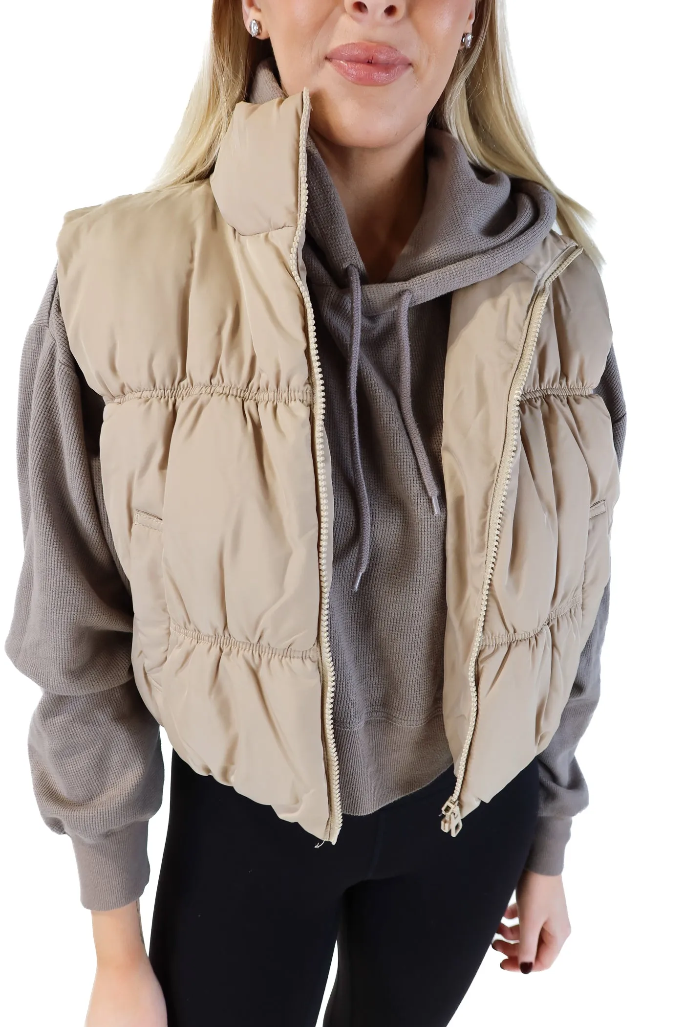 tan cropped puffer vest (s)